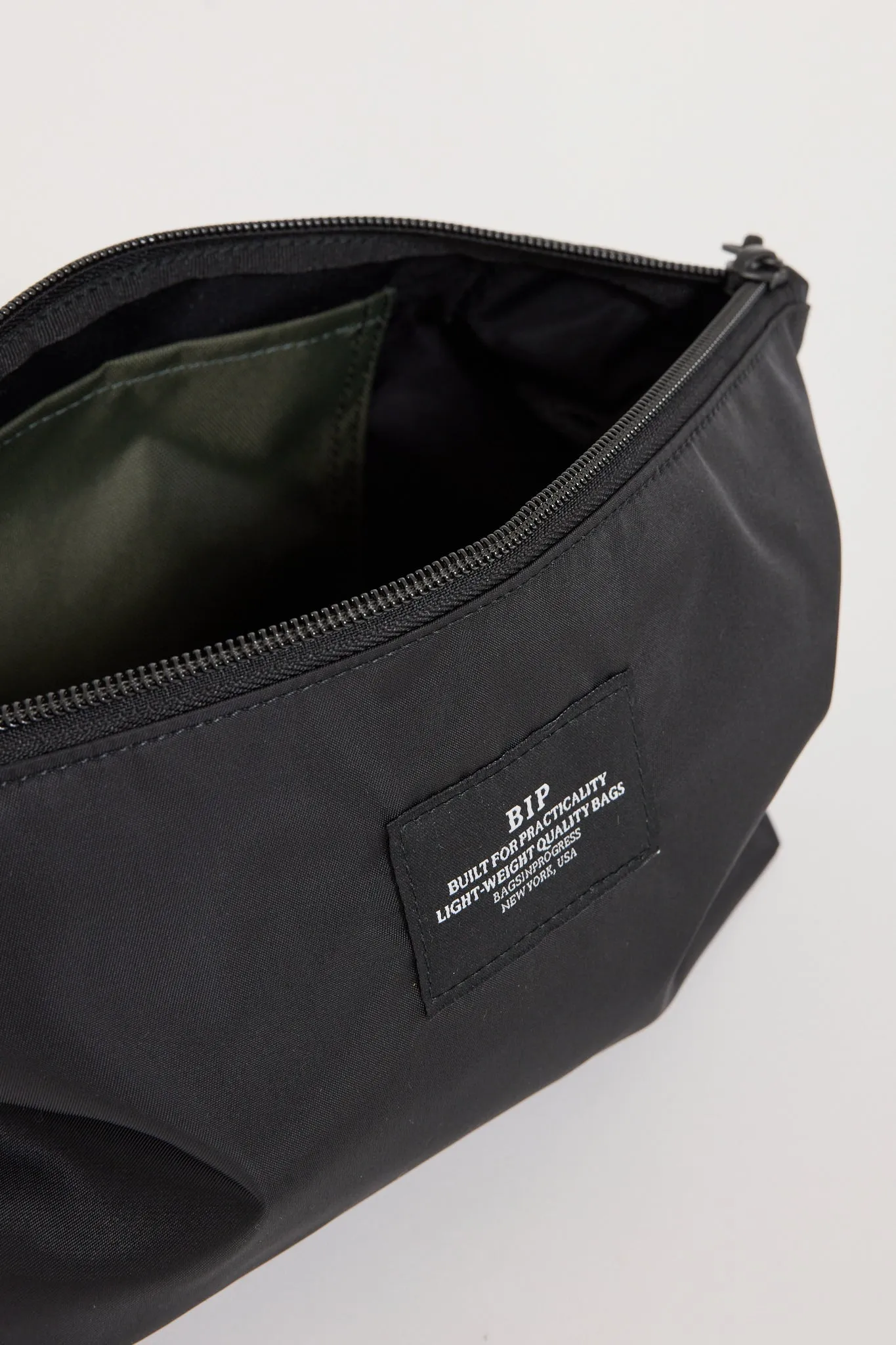 Fannypack Crossbody Black/Khaki Green Pocket